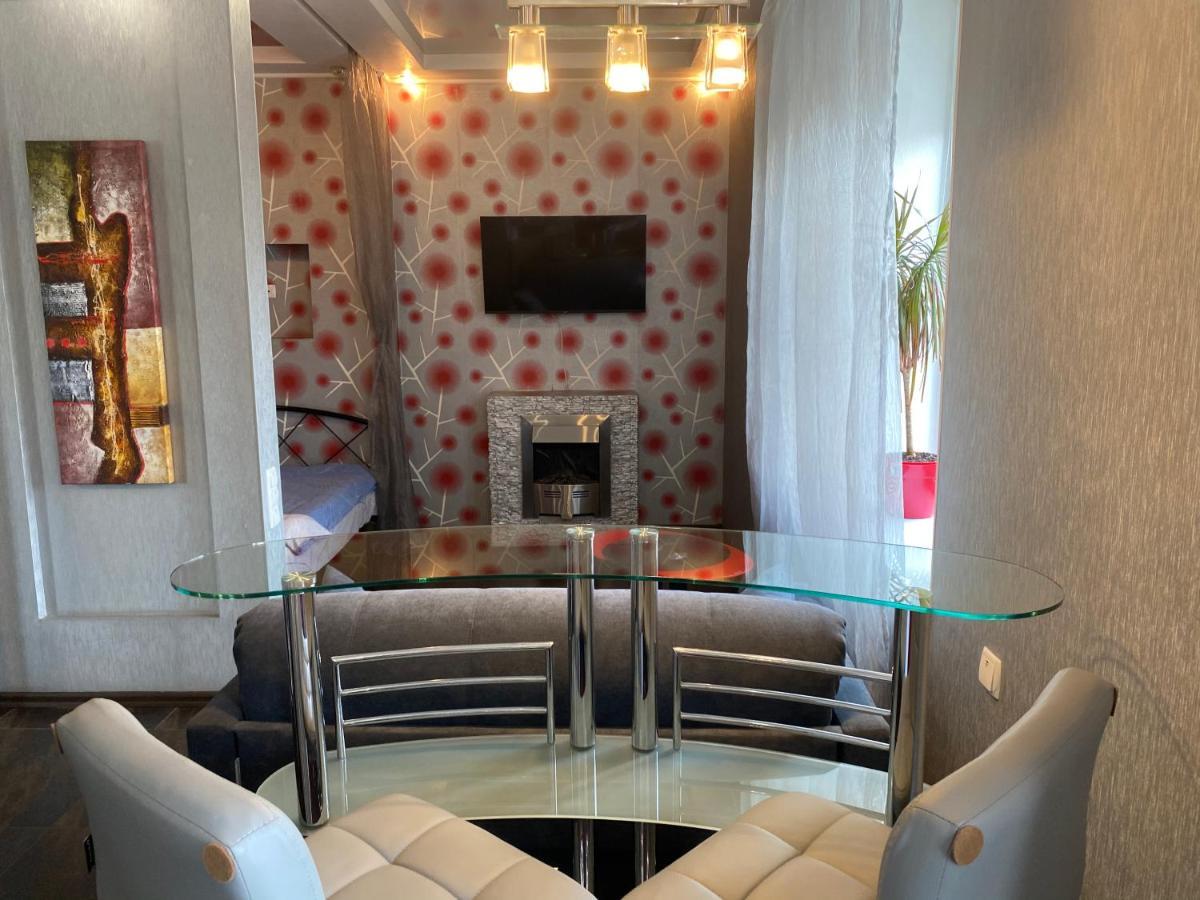 Modern Luxury Studio In The Center Of Kharkiv At Konstitutsii Square Экстерьер фото