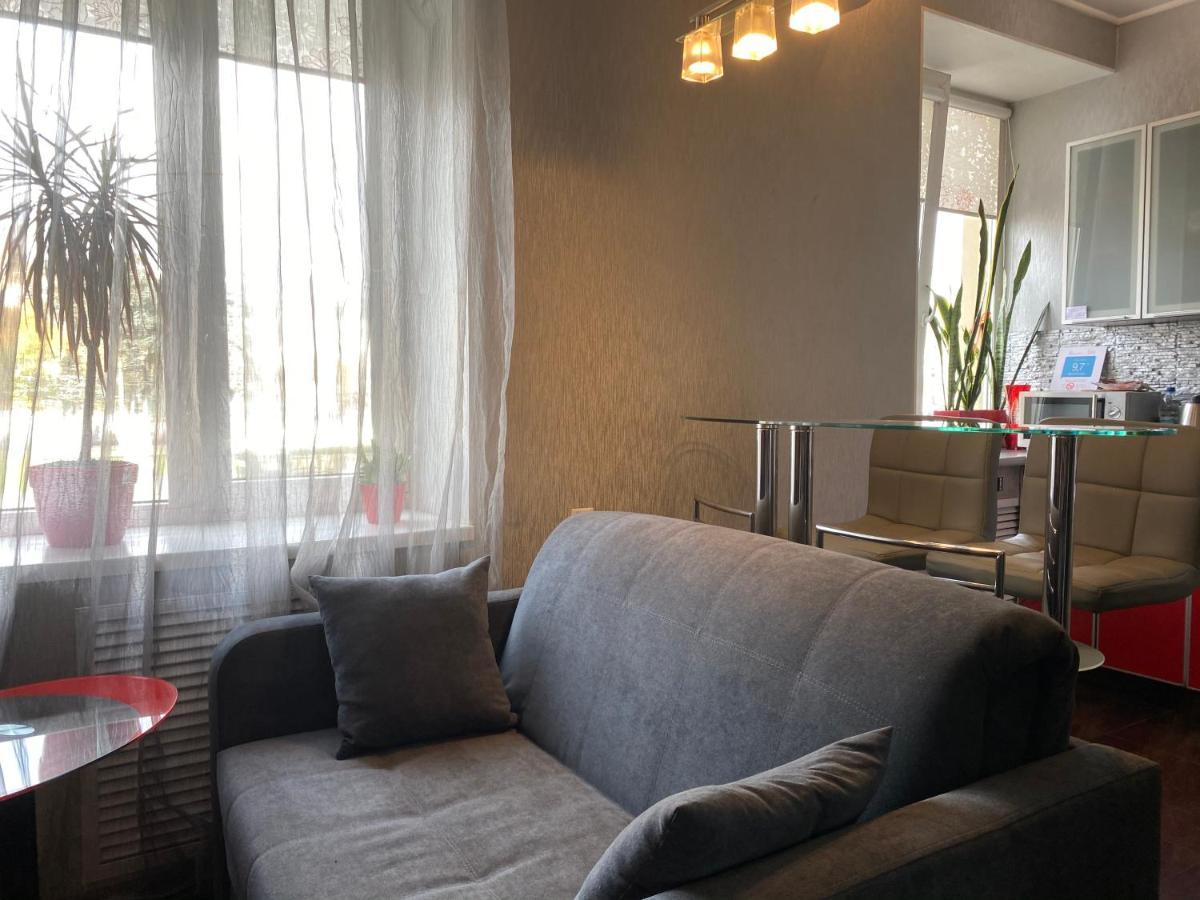 Modern Luxury Studio In The Center Of Kharkiv At Konstitutsii Square Экстерьер фото