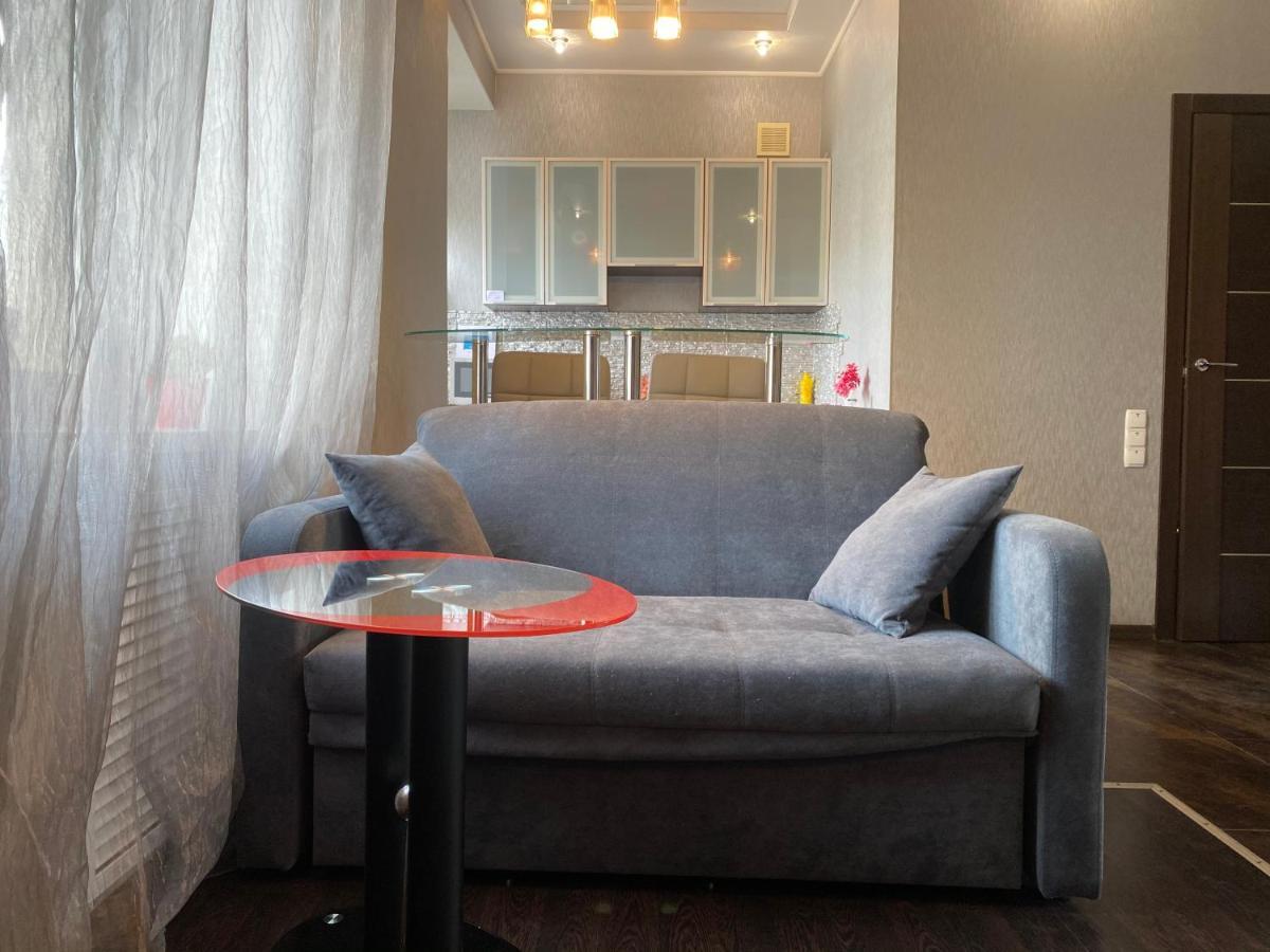 Modern Luxury Studio In The Center Of Kharkiv At Konstitutsii Square Экстерьер фото