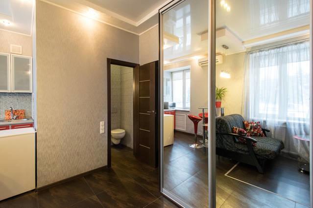 Modern Luxury Studio In The Center Of Kharkiv At Konstitutsii Square Экстерьер фото