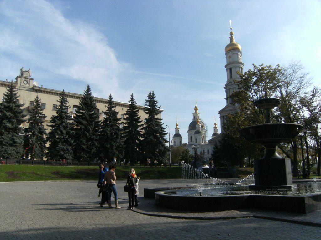 Modern Luxury Studio In The Center Of Kharkiv At Konstitutsii Square Экстерьер фото