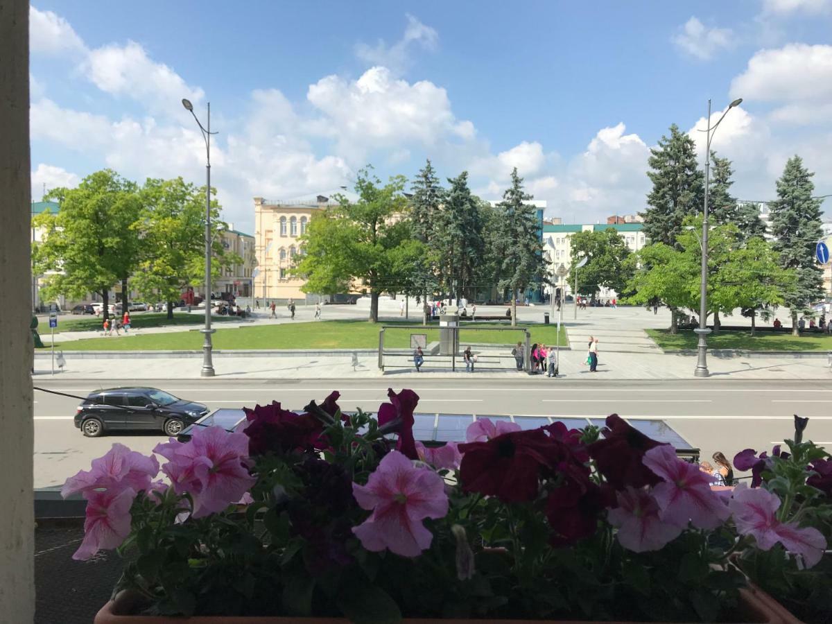 Modern Luxury Studio In The Center Of Kharkiv At Konstitutsii Square Экстерьер фото