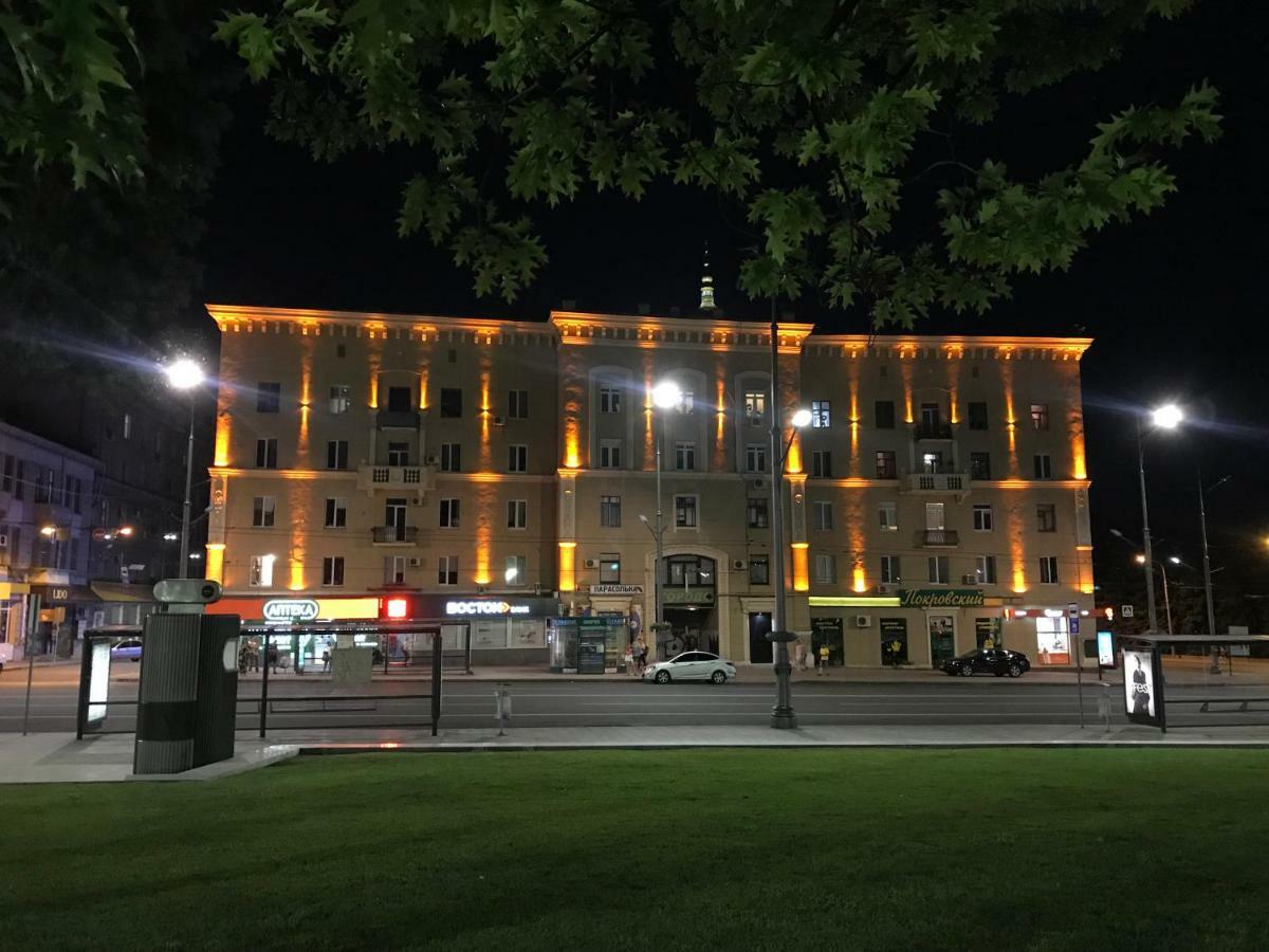 Modern Luxury Studio In The Center Of Kharkiv At Konstitutsii Square Экстерьер фото